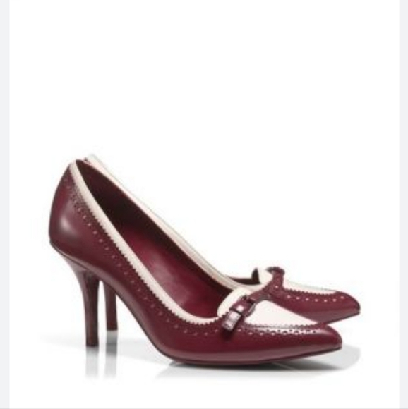 Shoes - Tory Burch,foot fetish,wine red and white،very good condition, size 7